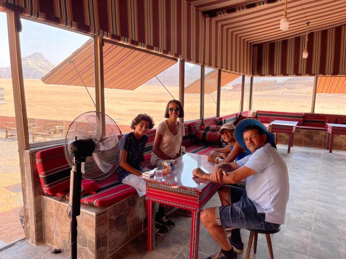 Wadi Rum Magic Camp Exterior photo