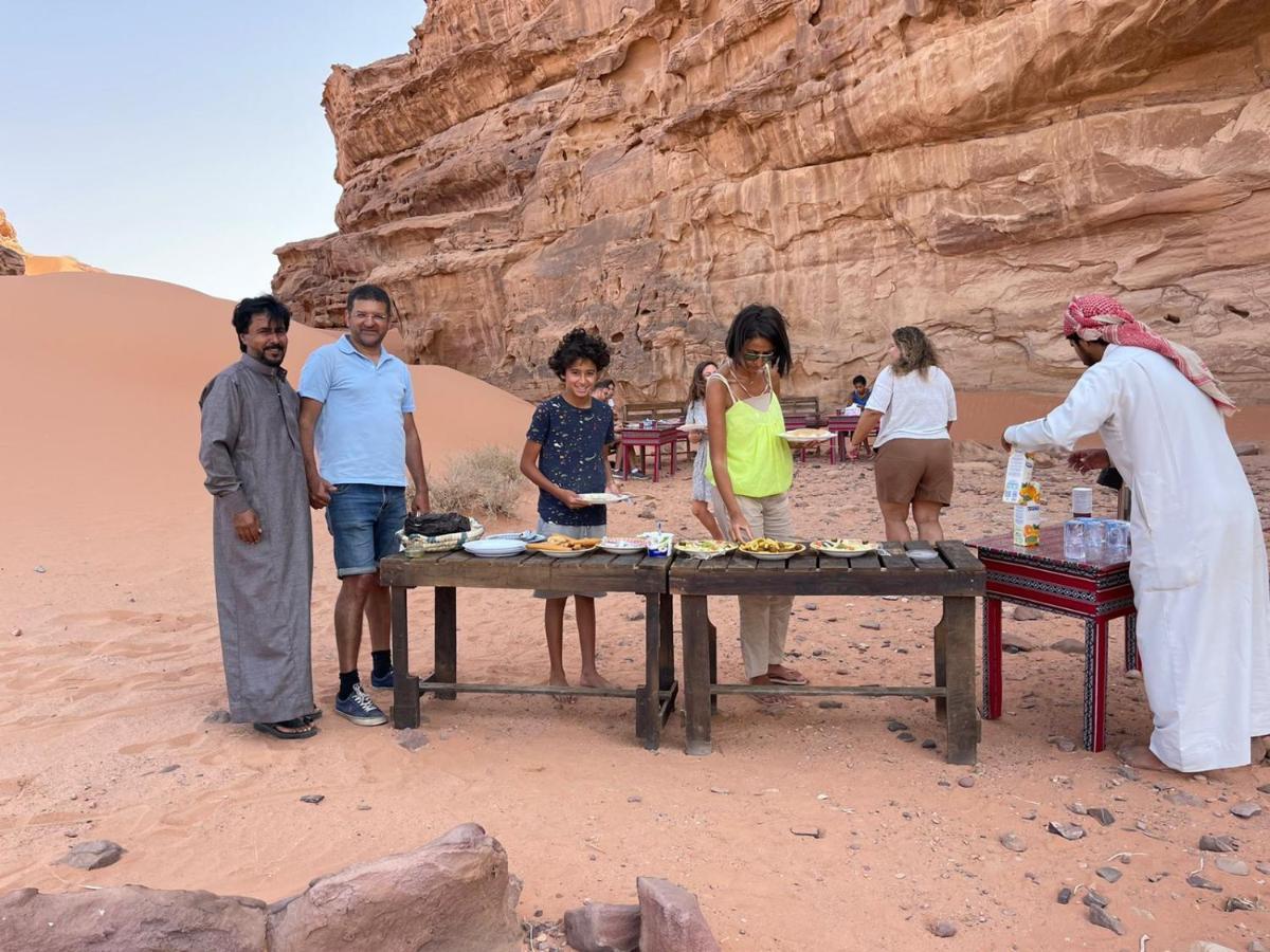 Wadi Rum Magic Camp Exterior photo